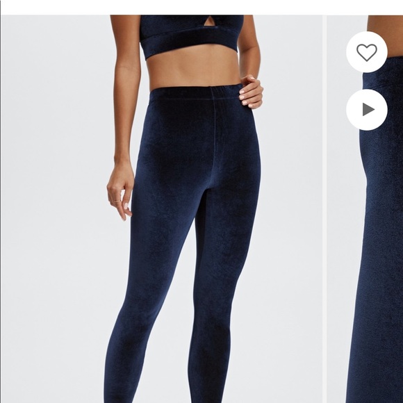 Fabletics Emma Velour Leggings in Deep Navy - Picture 1 of 3